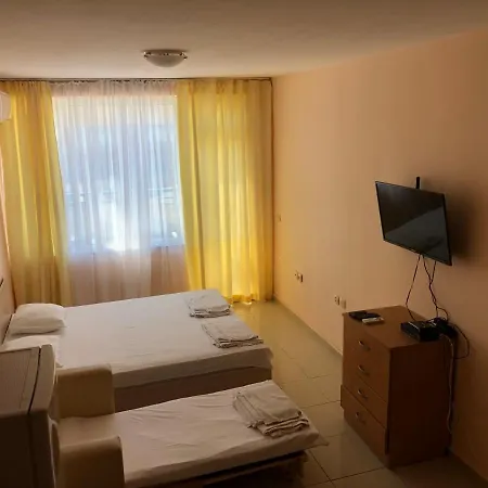 бриз 1 Apartman