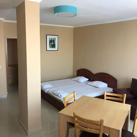 бриз 1 Apartman *