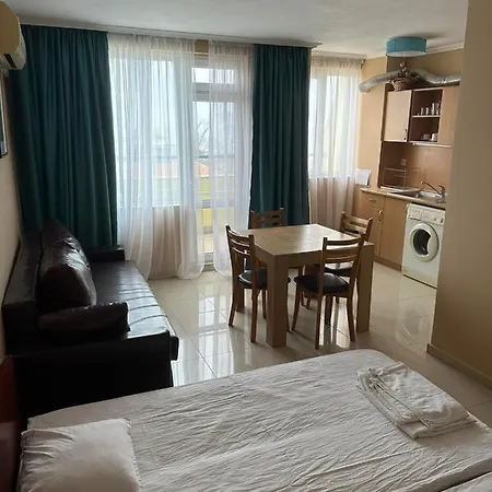 Apartman бриз 1 *