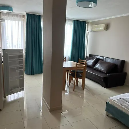 Apartman бриз 1