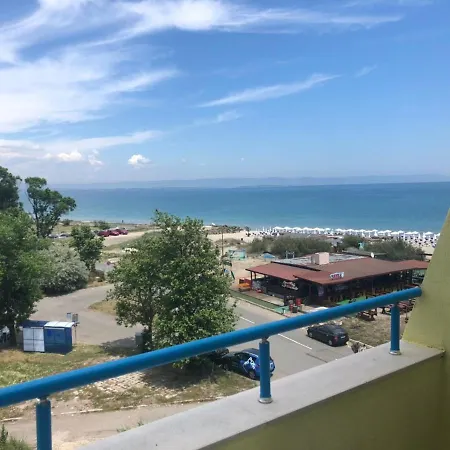 бриз 1 Apartman